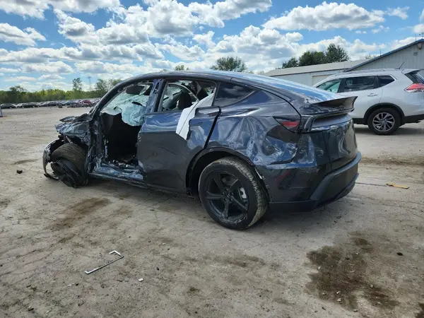 7SAYGDED1TF383814 2026 TESLA MODEL Y - Image 2