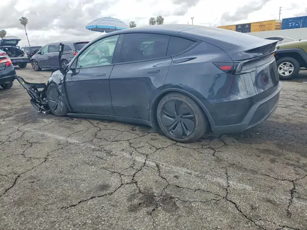 7SAYGDED1TF396076 2026 TESLA MODEL Y - Image 2