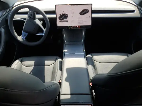 7SAYGDED1TF396241 2026 TESLA MODEL Y - Image 8