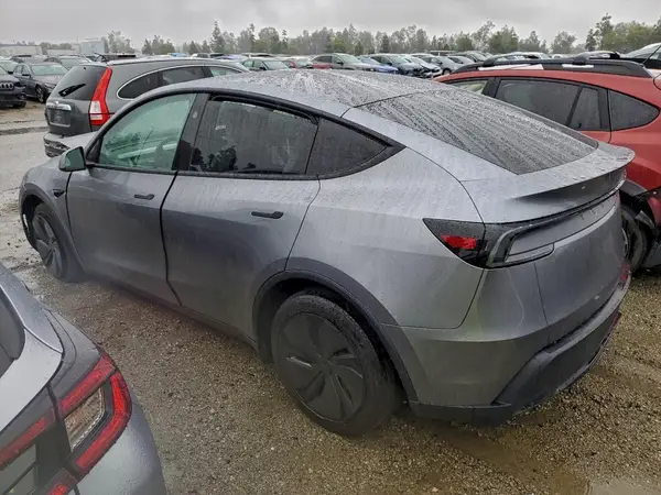 7SAYGDED1TF400868 2026 TESLA MODEL Y - Image 2