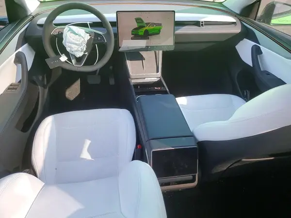 7SAYGDED1TF401552 2026 TESLA MODEL Y - Image 8