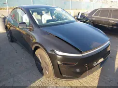 7SAYGDED1TF451710 2026 TESLA MODEL Y
