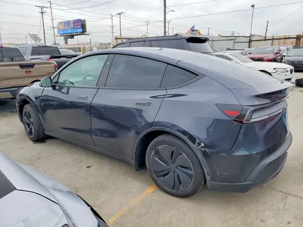 7SAYGDED1TF537387 2026 TESLA MODEL Y - Image 2