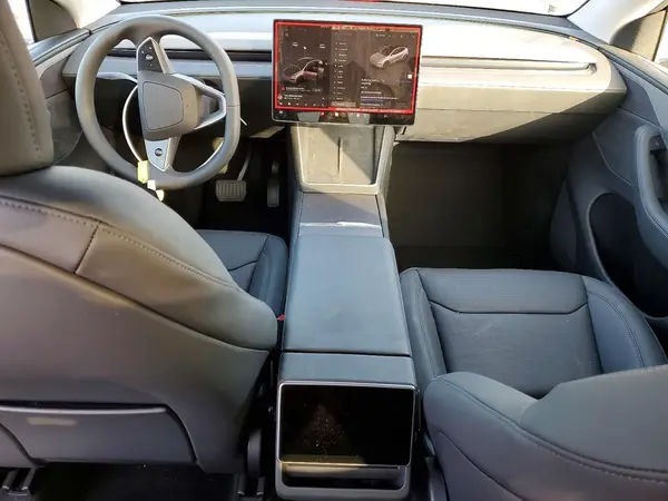 7SAYGDED1TF560166 2026 TESLA MODEL Y - Image 8