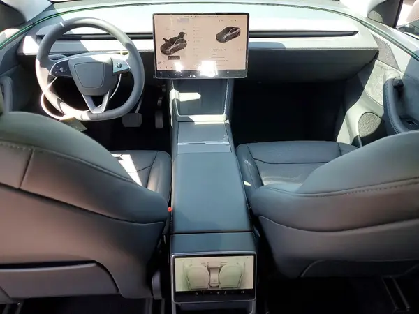 7SAYGDED1TF565660 2026 TESLA MODEL Y - Image 8