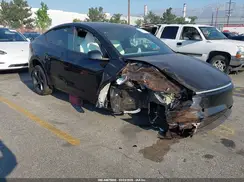 7SAYGDED1TF585102 2026 TESLA MODEL Y
