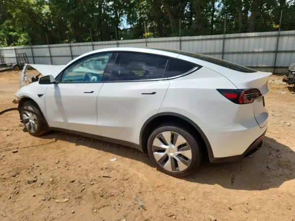 7SAYGDED2PF915223 2023 TESLA MODEL Y - Image 2
