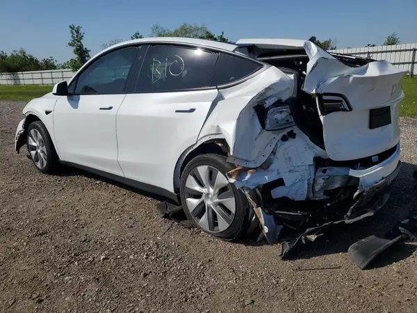 7SAYGDED2PF916436 2023 TESLA MODEL Y - Image 2