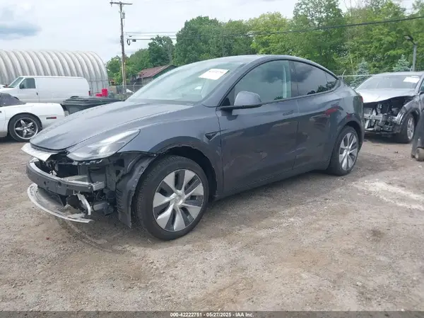 7SAYGDED2PF935181 2023 TESLA MODEL Y - Image 2