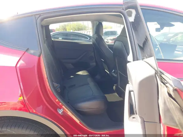 7SAYGDED2PF958525 2023 TESLA MODEL Y - Image 8
