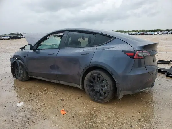 7SAYGDED2PF959142 2023 TESLA MODEL Y - Image 2