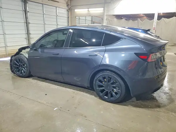 7SAYGDED2RA299295 2024 TESLA MODEL Y - Image 2