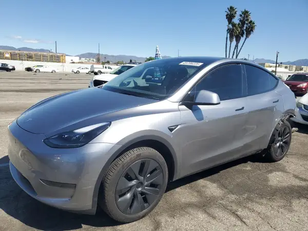 7SAYGDED2RA314104 2024 TESLA MODEL Y - Image 1