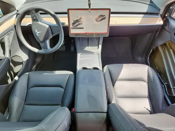 7SAYGDED2RA326365 2024 TESLA MODEL Y - Image 8