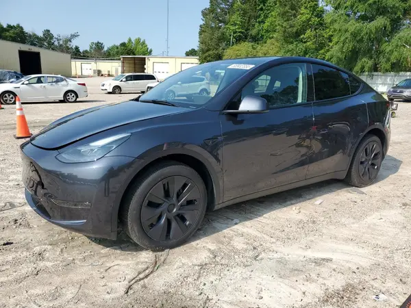 7SAYGDED2RA334739 2024 TESLA MODEL Y - Image 1