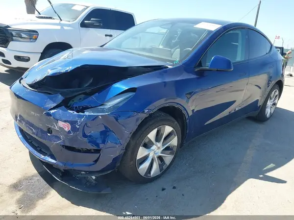 7SAYGDED2RF003579 2024 TESLA MODEL Y - Image 2