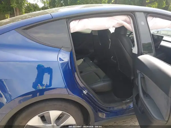 7SAYGDED2RF005140 2024 TESLA MODEL Y - Image 8