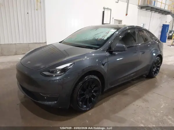 7SAYGDED2RF014873 2024 TESLA MODEL Y - Image 2