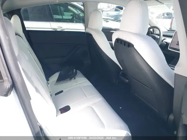 7SAYGDED2RF017448 2024 TESLA MODEL Y - Image 8
