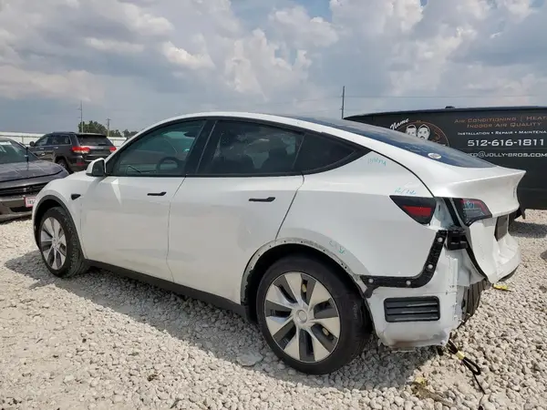 7SAYGDED2RF017479 2024 TESLA MODEL Y - Image 2