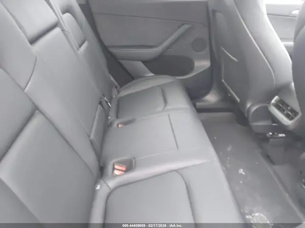 7SAYGDED2RF027820 2024 TESLA MODEL Y - Image 8
