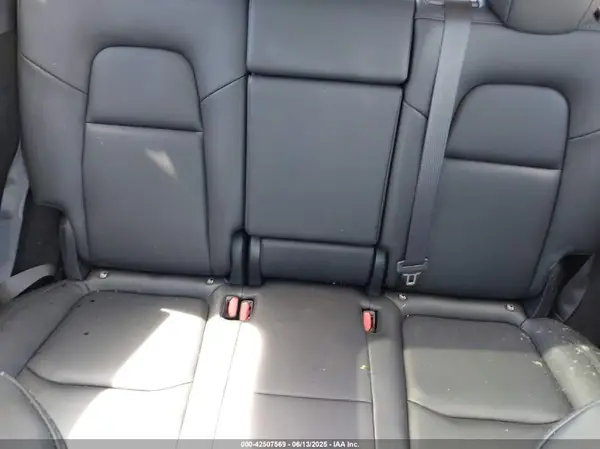 7SAYGDED2RF032628 2024 TESLA MODEL Y - Image 8