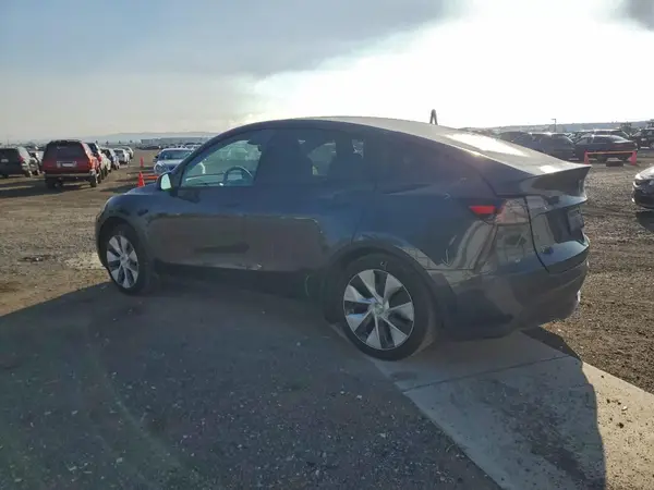 7SAYGDED2RF039353 2024 TESLA MODEL Y - Image 2
