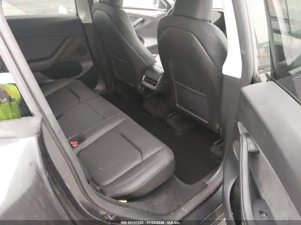 7SAYGDED2RF044228 2024 TESLA MODEL Y - Image 8