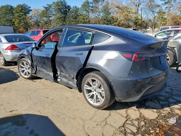 7SAYGDED2RF082106 2024 TESLA MODEL Y - Image 2