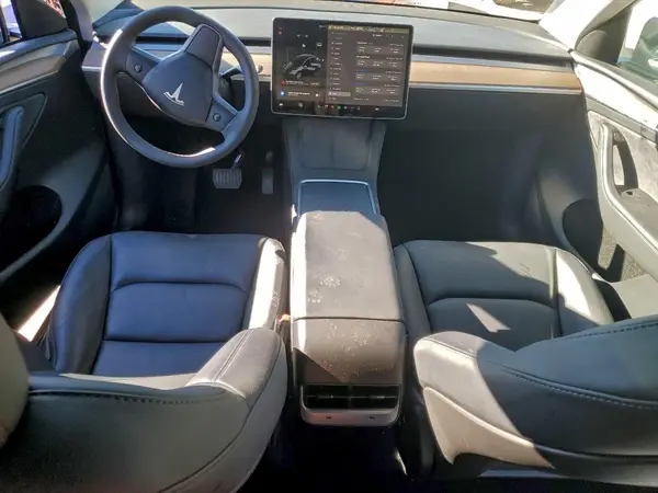 7SAYGDED2RF082106 2024 TESLA MODEL Y - Image 8