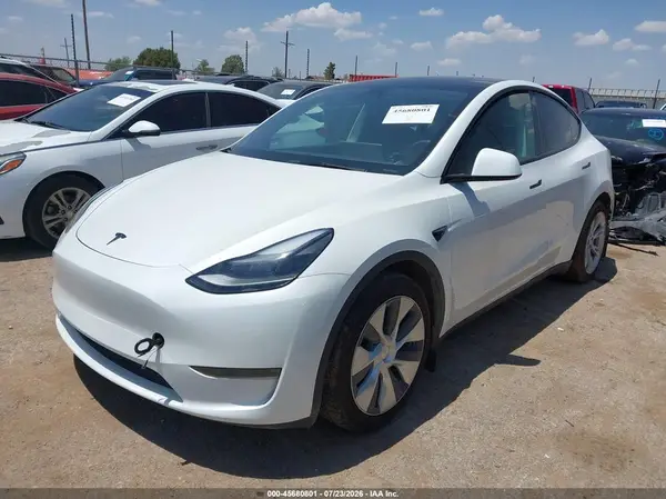 7SAYGDED2RF087175 2024 TESLA MODEL Y - Image 2