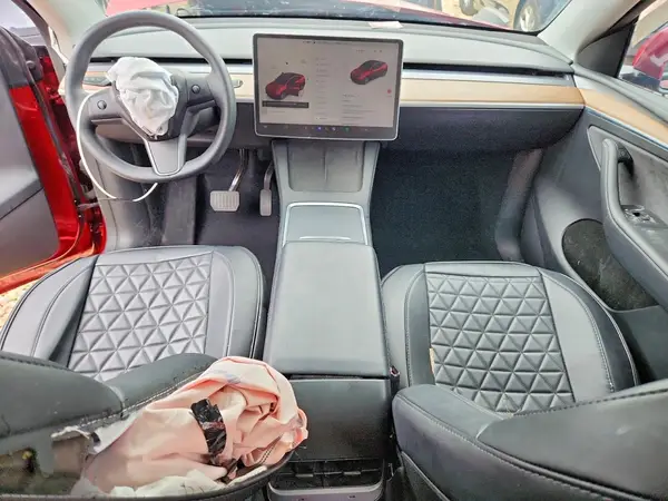 7SAYGDED2RF091467 2024 TESLA MODEL Y - Image 8