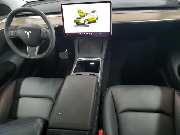 7SAYGDED2RF093204 2024 TESLA MODEL Y - Image 8