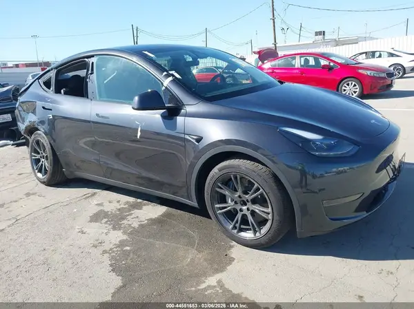 7SAYGDED2RF094126 2024 TESLA MODEL Y - Image 1
