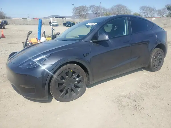 7SAYGDED2RF100152 2024 TESLA MODEL Y - Image 1