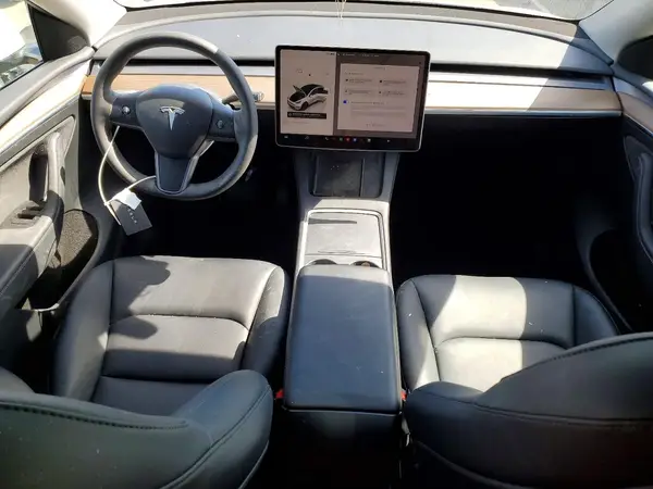 7SAYGDED2RF116027 2024 TESLA MODEL Y - Image 8