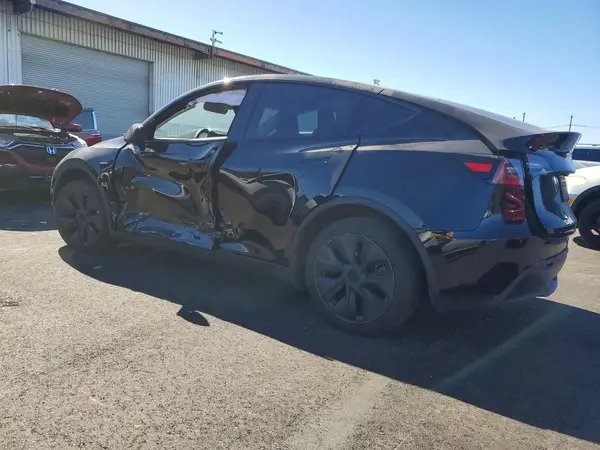 7SAYGDED2RF118926 2024 TESLA MODEL Y - Image 2