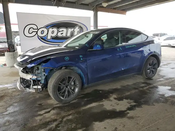 7SAYGDED2RF119770 2024 TESLA MODEL Y - Image 1