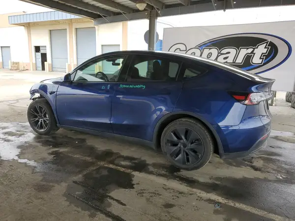 7SAYGDED2RF119770 2024 TESLA MODEL Y - Image 2