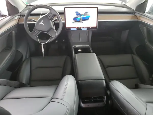 7SAYGDED2RF119770 2024 TESLA MODEL Y - Image 8