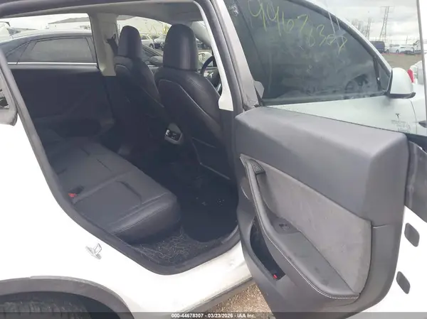7SAYGDED2RF129781 2024 TESLA MODEL Y - Image 8