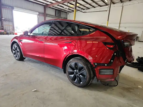 7SAYGDED2RF132793 2024 TESLA MODEL Y - Image 2