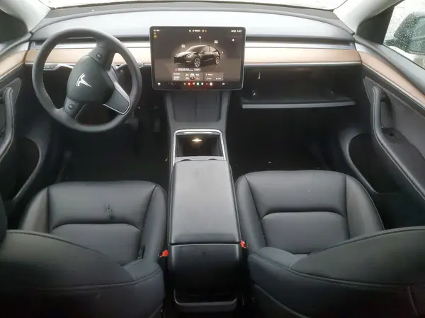 7SAYGDED2RF156334 2024 TESLA MODEL Y - Image 8