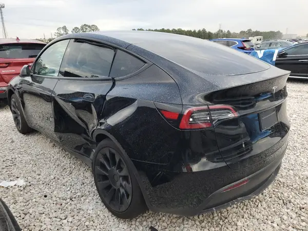 7SAYGDED2RF162151 2024 TESLA MODEL Y - Image 2