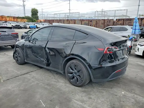 7SAYGDED2RF166913 2024 TESLA MODEL Y - Image 2