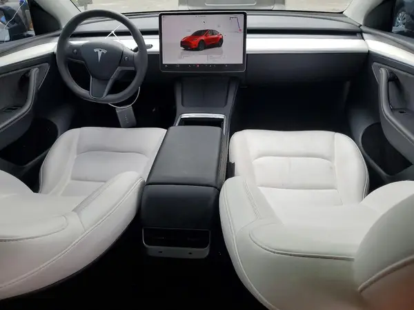 7SAYGDED2RF166913 2024 TESLA MODEL Y - Image 8