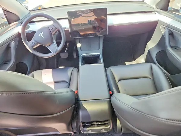 7SAYGDED2RF190869 2024 TESLA MODEL Y - Image 8