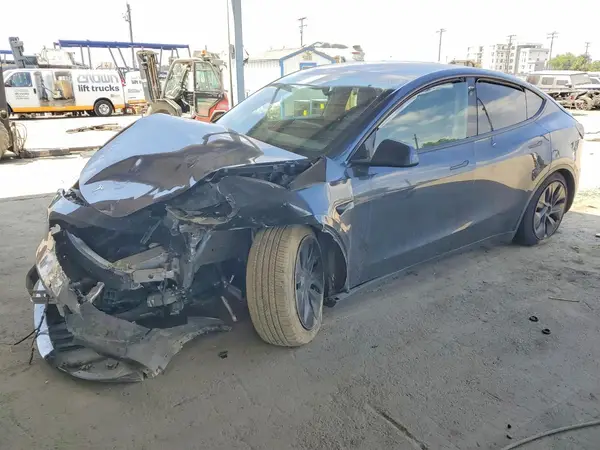 7SAYGDED2RF193609 2024 TESLA MODEL Y - Image 1
