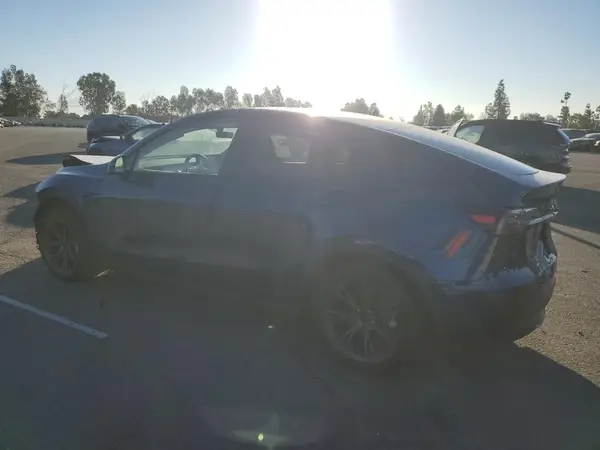 7SAYGDED2RF197207 2024 TESLA MODEL Y - Image 2