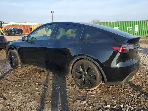 7SAYGDED2RF204690 2024 TESLA MODEL Y - Image 2